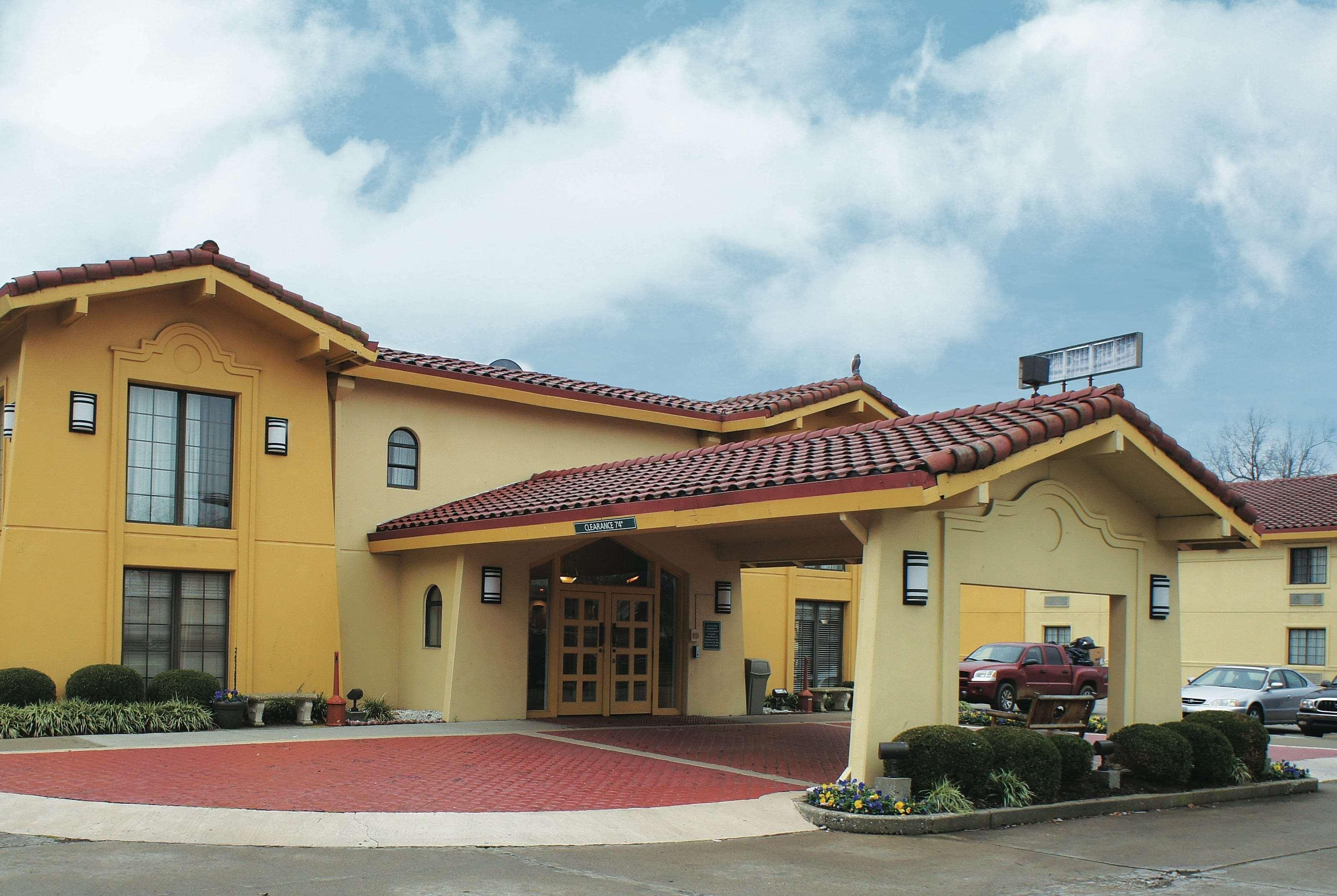 La Quinta Inn Lexington-Horse Park Exterior photo
